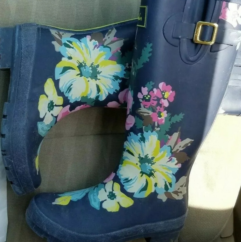 Joules Women's Size 7 Rain Boot Floral Print.